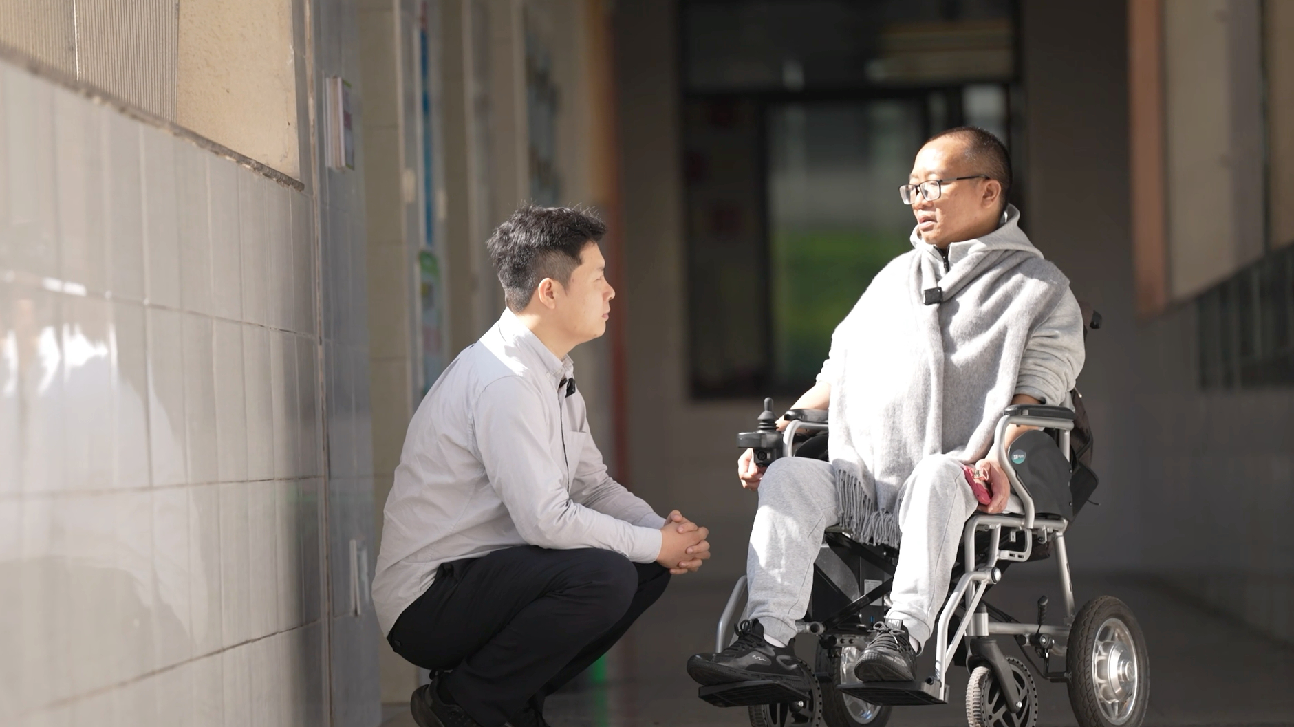 “渐冻”教师詹光伟：教育要塑造人的精气神